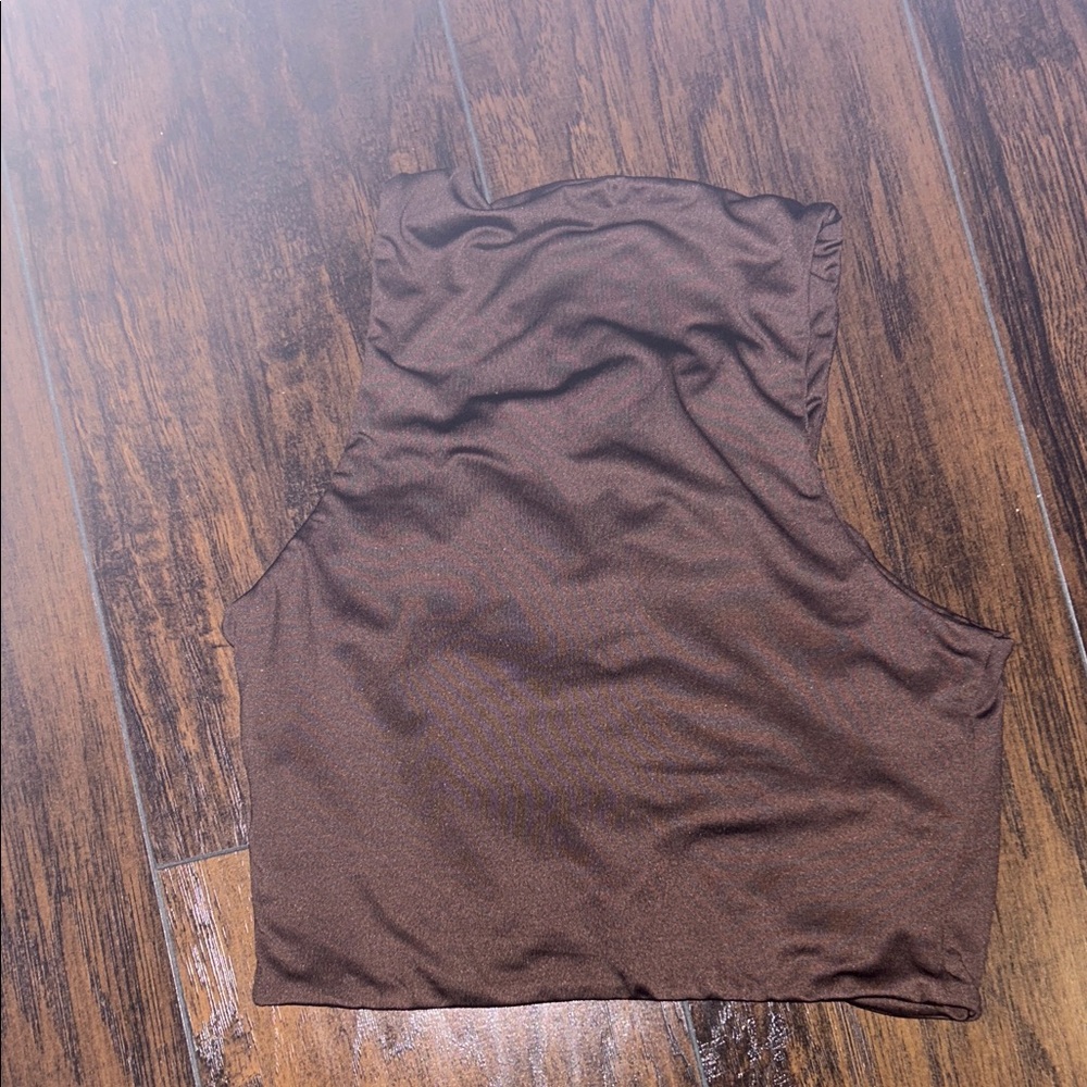 Tiger Mist Chocolate Ruched Crop Top - Picture 2 of 3